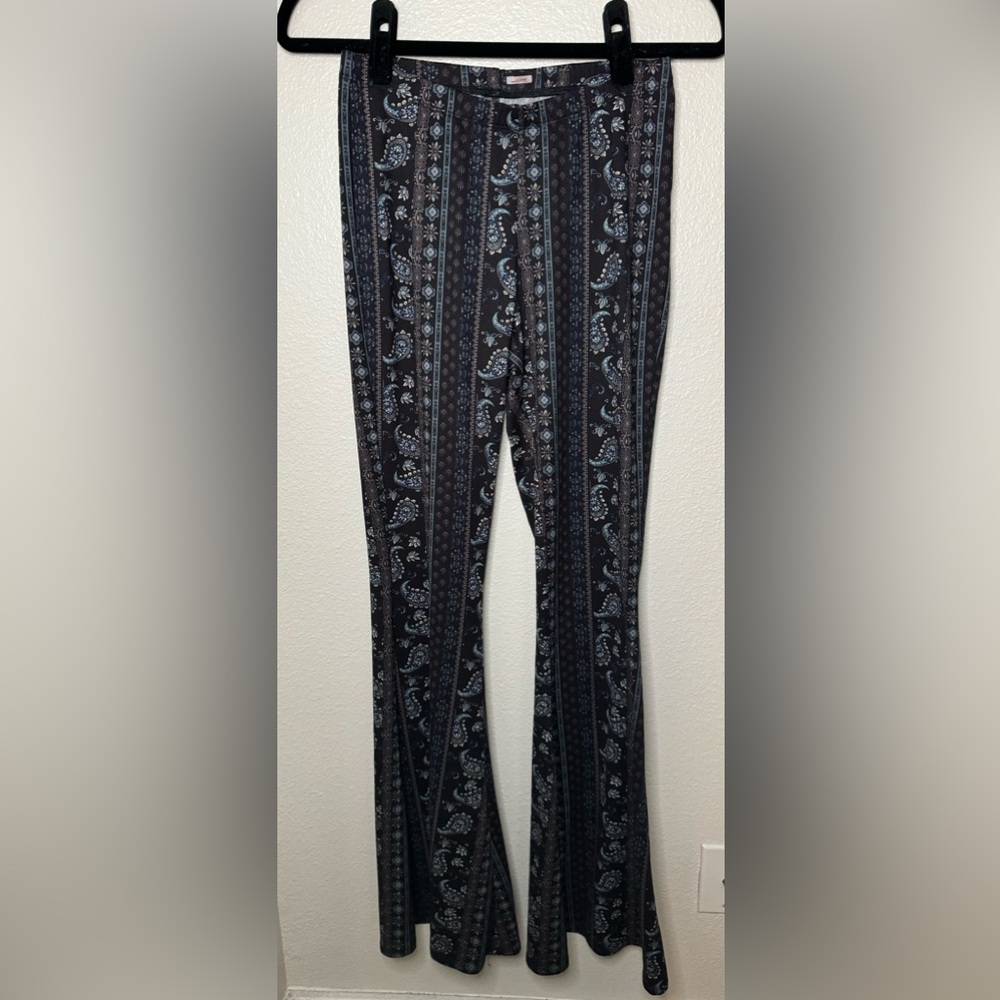 Tribal boho wide flare leggings in size small
